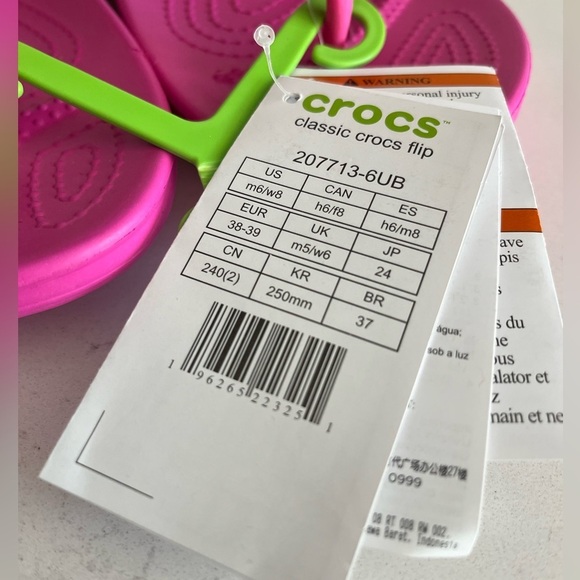 Crocs Classic Flip Flop Sandals - Picture 7 of 8